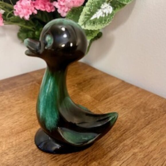 Vintage Blue Mountain Pottery Duck Figurine – Green Drip Glaze – Canadian Mid-Ce - Picture 2 of 6